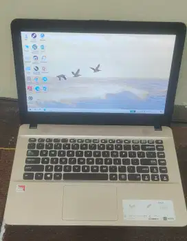 laptop Asus Vivobook AMD A4-9125 RAM 8GB DDR4 SSD 128GB LAYAR 14IN
