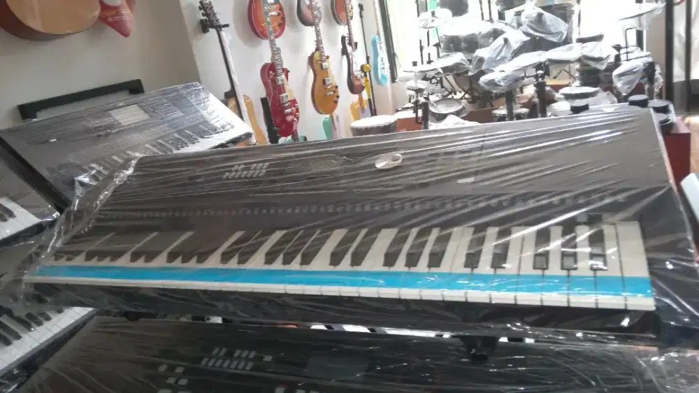 Keyboard roland EX30