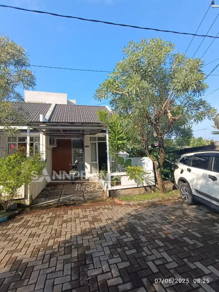 Rumah Pojok di Cluster Gardens at Candi Sawangan