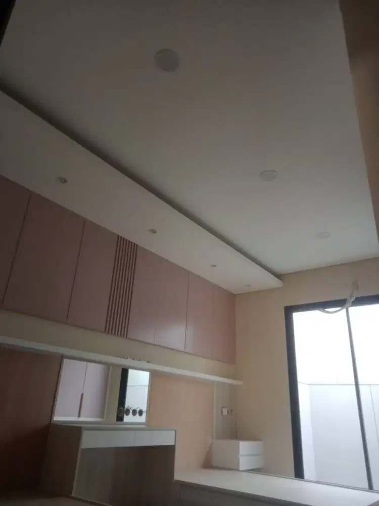 Pasang Kusen AluminiuN + Pintu kaca + Jendela +  Partisi Gypsum + Cat