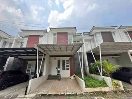 Dijual rumah cantik 2 lantai di cluster area Pondok Benda Pamulang Tangsel