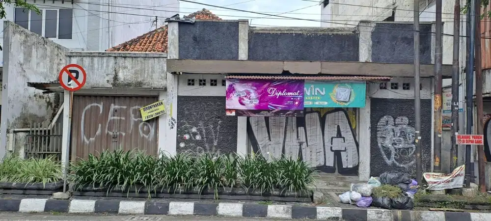 Dijual Tanah dan Bangunan Mangku Jalan Laksda Adisucipto 3 Menit Lippo Plaza