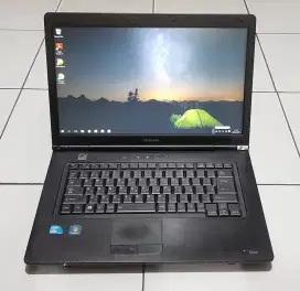 Laptop Toshiba Core i3 Normal Mulus Baterai Ok