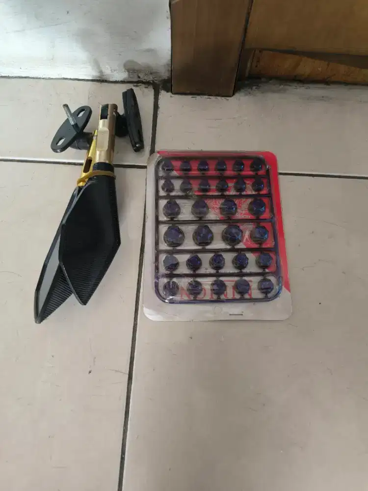 Spion motor dan cover baut