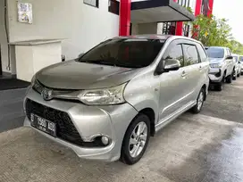 Toyota Avanza Veloz Silver (2015) Automatic 1329cc