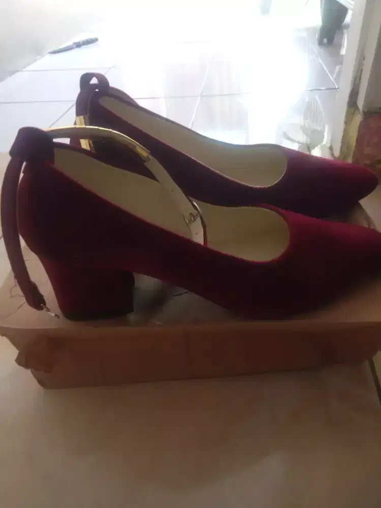 Sepatu wanita size 37