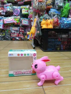 mainan anak kelinci baterai