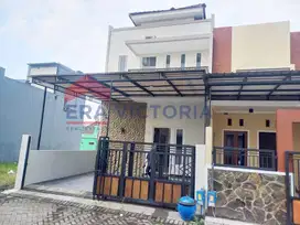 Rumah Baru Full Furnish Green Tombro Residence Lokasi Strategis Nyaman