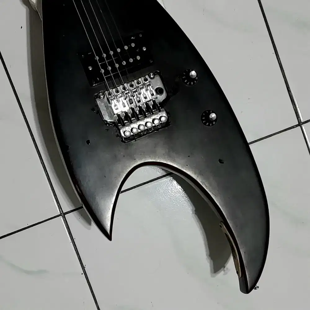 Gitar listrik updown tremolo,bukan efek bass headles ampli drum