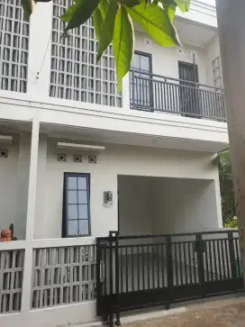 Disewakan rumah baru lokasi startegis dan nyaman
