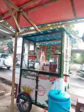 Dijual Gerobak dan Alat Alat Usaha Es Teh Solo
