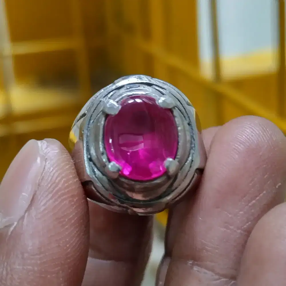 Ruby siem rose bangkok kristal