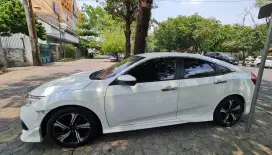 Honda Civic Putih Mulus 2017 KM rendah Pajak Panjang