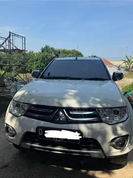 Mitsubishi Pajero Sport Dakar 2015