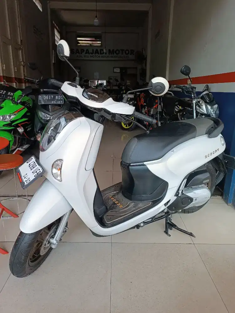 HONDA ALL NEW SCOOPY PRESTIGE 2025 KM 1RB