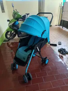 Stoler labielle biru