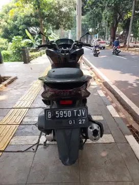 DP MINIM 2.500 CASH KREDIT NEW HONDA PCX 160 CBS ISS THN 2022 PAJAK ON