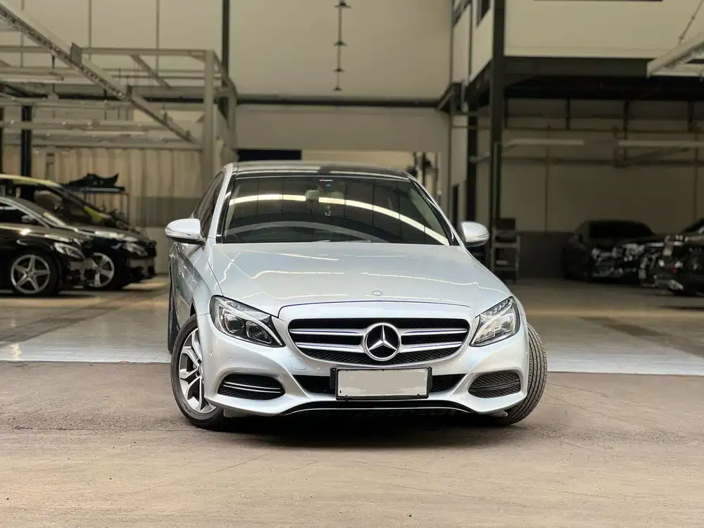 Mercedes-Benz C200 2014 Bensin
