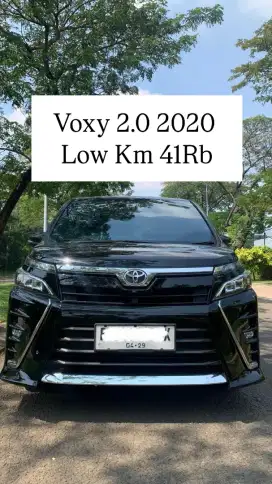 Voxy 2019 KM 40RIBU SIAP PAKAI MURAH