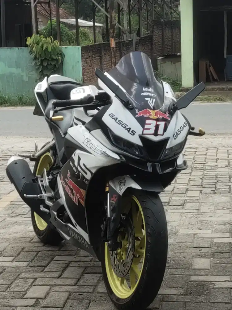 Jual r15v3 lengkap 18juta