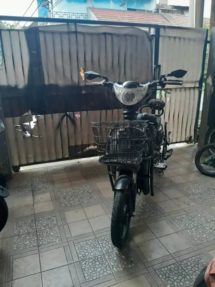 Sepeda listrik selis muray