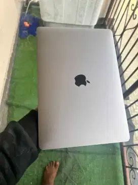 macbook pro 2020 i5