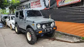 Suzuki Jimny 1990 Bensin