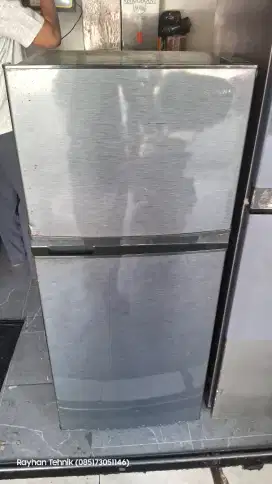 Kulkas 2 pintu Sharp