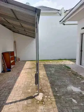 Disewakan rumah diSCG Bekasi cluster Regia