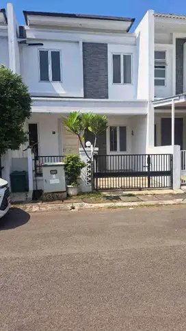 Rumah di kontrakkan di sakura regency 3
