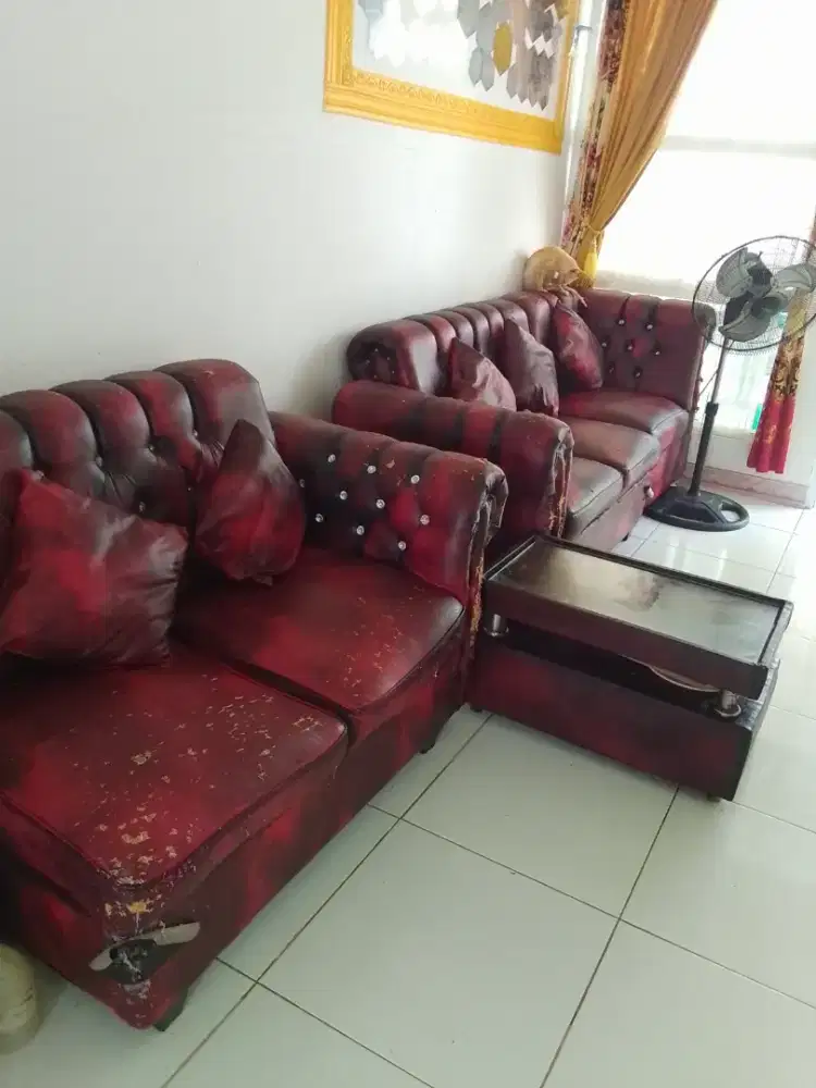 Sofa sudut plus meja bahan Oscar.