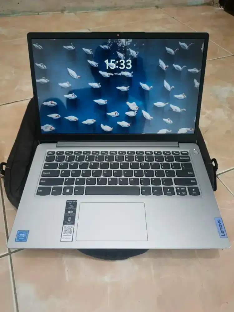 Laptop LENOVO IDEAPAD SLIM 1