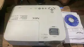 Proyektor nec v300x grass