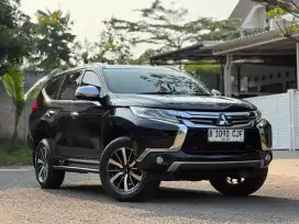 Pajero Dakar AT 2018 Hitam Metalik