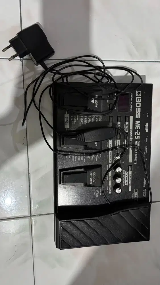 Efek Gitar BOSS ME-25 Second