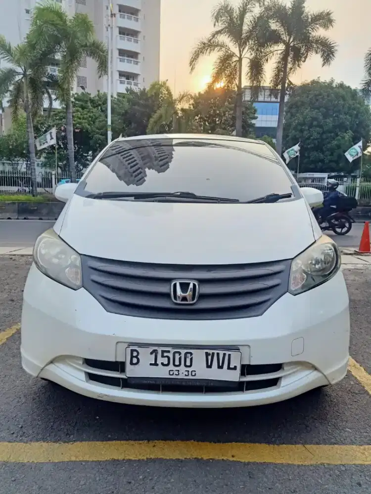 Honda freed 2012 jakarta