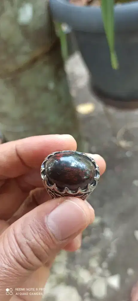 Cincin batu badar besi