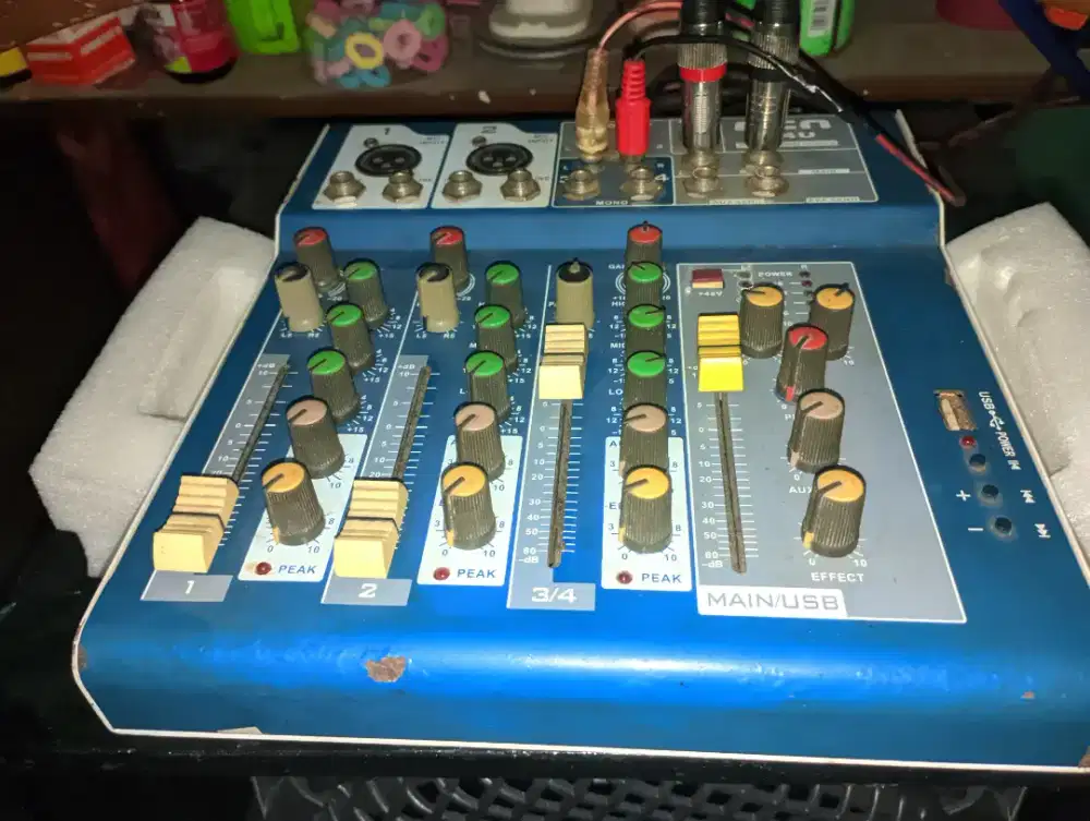 Mixer audio 4chanel