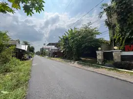 5 MENIT RINGROAD: Tanah Godean Dekat Exit Tol Jogja, Tepi Aspal