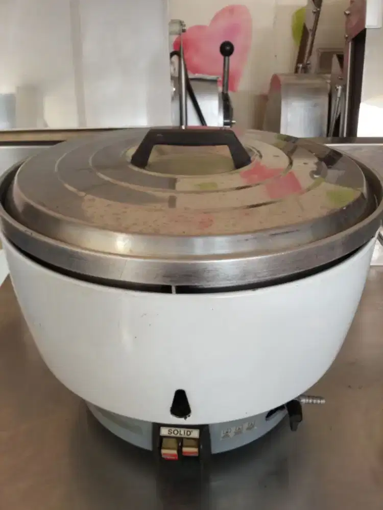Rice cooker solid ukuran 10L otomatis on

Harga : 1,8jt