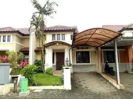 Disewakan Rumah di Wangsakerta Kota Baru Parahyangan,Bandung Strategis