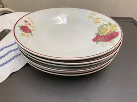 1 set isi 6 piring makan 9 Inci motif bunga Red Rose