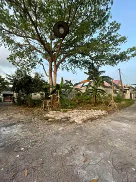 DI JUAL TANAH HOOK/POJOK
