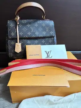 Tas Preloved  LV Louis Vuitton Cluny BB 2018 Fullset Bag Wanita