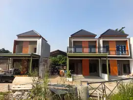 Hunian exclusive 2lantai keluar gerbang langsung jalan raya ke Tol Jatiwarna