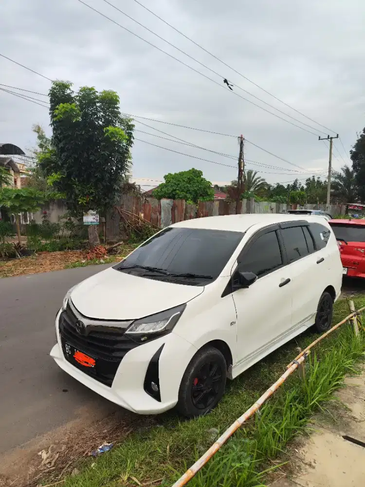 Mobil calya tangan pertama