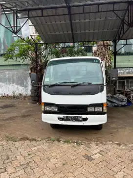 Truk Isuzu Elf Double Tahun 2006 Low KM