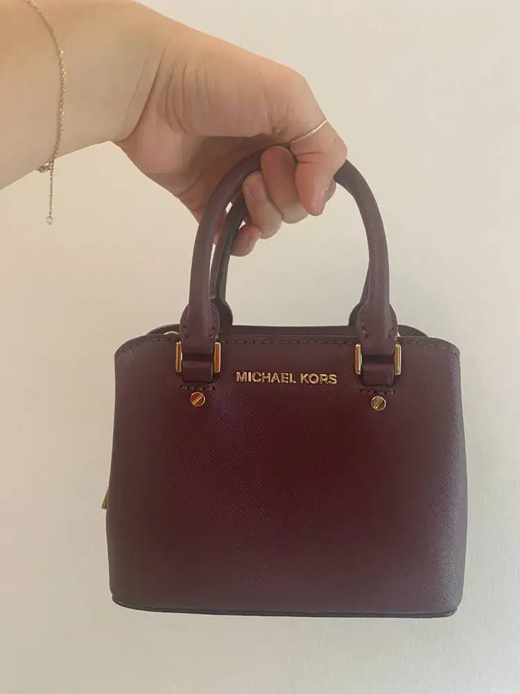 Michael Kors Savannah Mini Crossbody Leather Merlot
