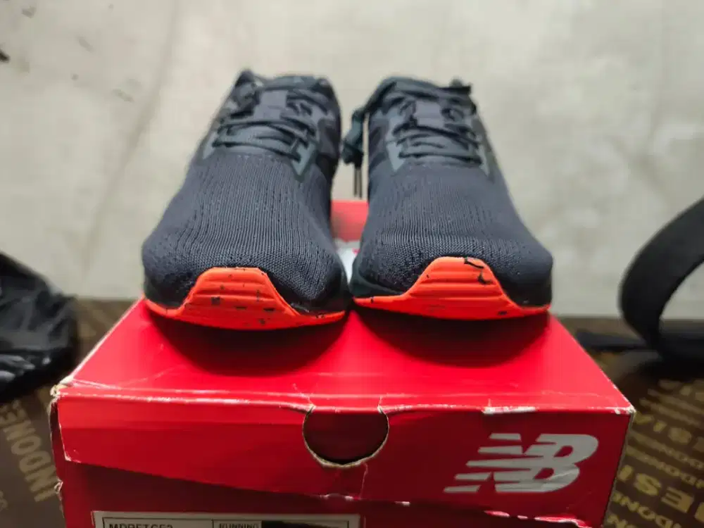 Sepatu New balance