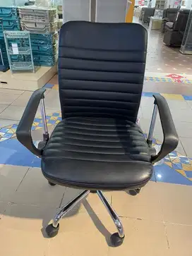 Kursi Kerja Sandaran Rendah